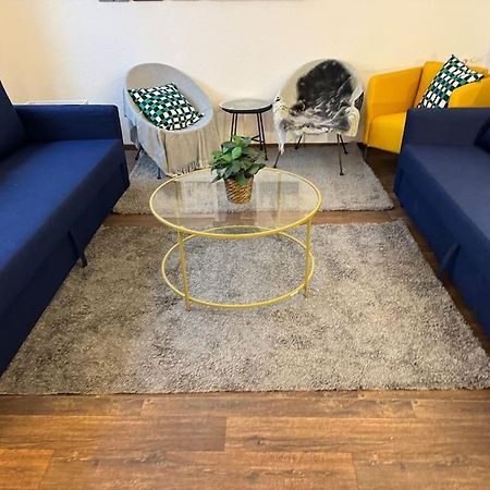 Townhouse Fuer 10 Personen Mit Garten Esslingen am Neckar Dış mekan fotoğraf