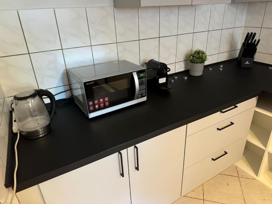 Townhouse Fuer 10 Personen Mit Garten Esslingen am Neckar Dış mekan fotoğraf