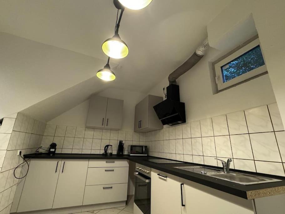Townhouse Fuer 10 Personen Mit Garten Esslingen am Neckar Dış mekan fotoğraf
