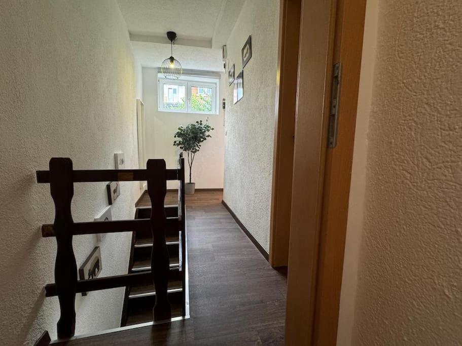 Townhouse Fuer 10 Personen Mit Garten Esslingen am Neckar Dış mekan fotoğraf