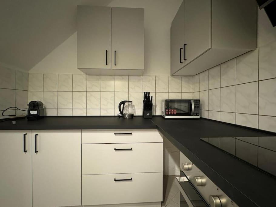 Townhouse Fuer 10 Personen Mit Garten Esslingen am Neckar Dış mekan fotoğraf
