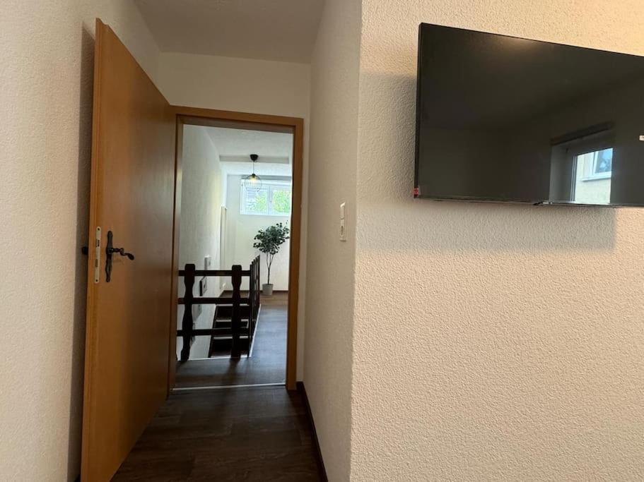 Townhouse Fuer 10 Personen Mit Garten Esslingen am Neckar Dış mekan fotoğraf